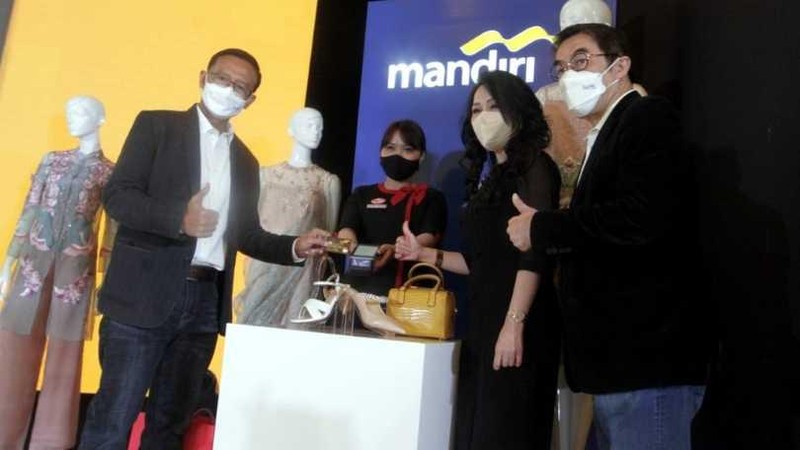 Bank Mandiri terus fokus berupaya menjadi modern digital banking dengan tetap konsisten melakukan transformasi layanan.