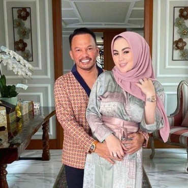 Jennifer Dunn Lepas Hijab, Inikah Buktinya?