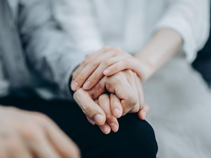 Tips Menumbuhkan Cinta Bagi Bunda & Suami Usai Hadapi Krisis Rumah Tangga