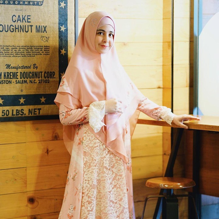 <p>Ariestia Ramadhany Tagor Harahap atau lebih dikenal sebagai Risty Tagor sempat meramaikan dunia hiburan Tanah Air di era 2000-an. Wajahnya kerap wara-wiri di televisi memainkan sinetron hingga FTV. (Foto: Instagram @ristytagor)</p>