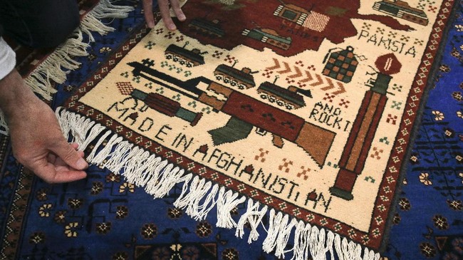 FOTO: Berkunjung ke Toko Karpet Afghanistan di Inggris