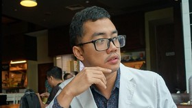 Pesan Dennis Adishwara ke Uki eks-NOAH: Musikmu Bukan Racun