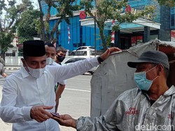 Terbahak Gubsu Edy Dengar Tukang Becak Bilang Teh Obat Cegah COVID