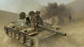 Negara Tetangga Afghanistan Siaga, Belanja Senjata dari Rusia