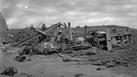 Pelajaran Tsunami Krakatau 1883 dan Edukasi Penduduk Pesisir