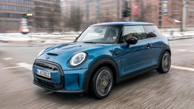 Mobil Listrik Mini Meluncur Tahun Depan di Indonesia