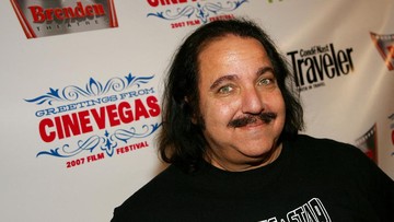 Bintang Porno Ron Jeremy Didakwa Perkosa 21 Perempuan