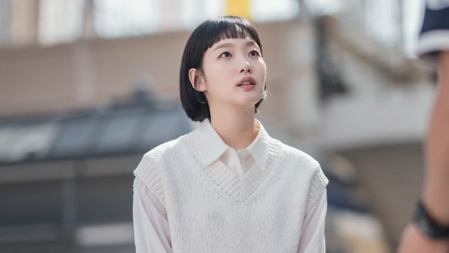 Yumi's Cell merupakan drama baru tvN yang dibintangi Kim Go-eun. Drama ini tayang di iQYI.