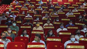 FOTO: India yang Disebut Masuk Fase Endemik Covid-19