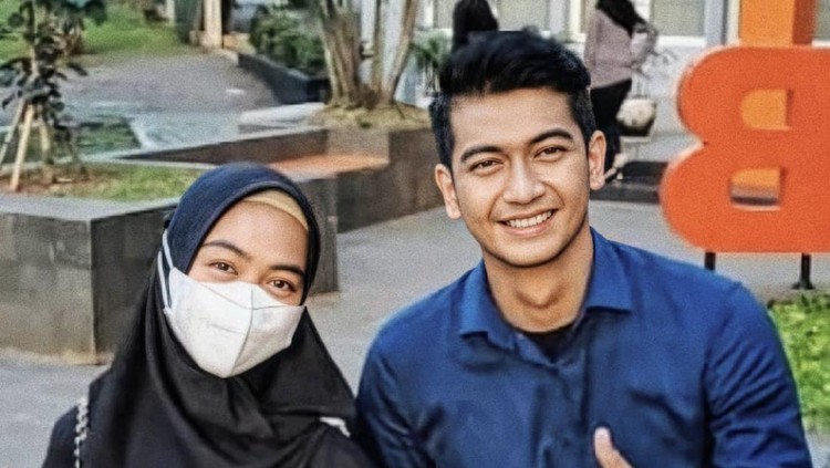 Kebersamaan Ria Ricis dan Teuku Ryan Kebersamaan Ria Ricis dan Teuku Ryan