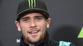 Jake Dixon Akui Kewalahan Ladeni Komentar Fans Indonesia
