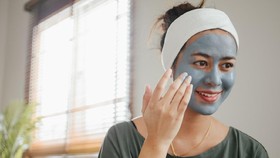 5 Bahan Masker Wajah yang Berbahaya untuk Kulit