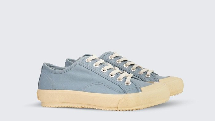 Rekomendasi Sneakers Lokal dengan Harga Terjangkau! Yuk Tampil Stylish Sambil Dukung Local Brand