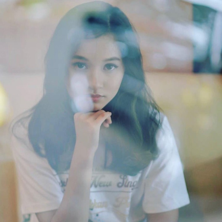<p>Kiena memiliki akun media sosial Instagram pribadi. Dalam platform tersebut, ia kerap membagikan potret kesehariannya, Bunda.  (Foto: Instagram @shakiena.azalea)</p>