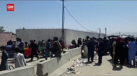 VIDEO: Bandara Kabul Ramai Lagi setelah Diguncang Ledakan Bom
