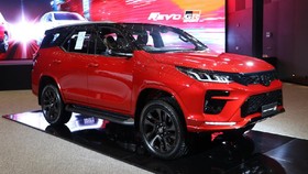 Facelift Toyota Fortuner Meluncur Pekan Ini