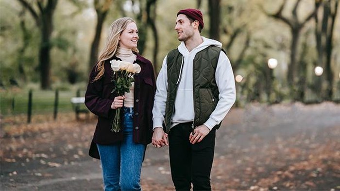 5 Ide Kencan Outdoor yang Bisa Kamu Coba Bareng Pasangan, Dijamin Hemat Biaya Banget!