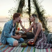 4 Tips Jaga Hati Supaya Nggak Gampang Baper dengan Seseorang, Salah Satunya Jangan Suka GR!