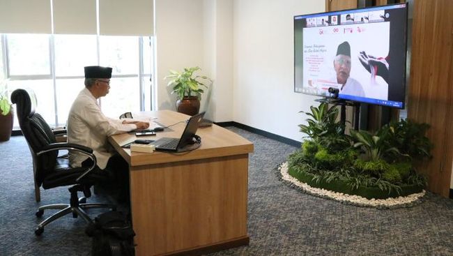 Peringatan HUT ke-76 RI dan Jelang 1 Dasawarsa OJK - Vimarsana News