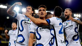 FOTO: Inter Kokoh di Puncak Klasemen Liga Italia