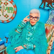 Model dan Pebisnis Iris Apfel Rayakan Ulang Tahun Ke-100! Ini 5 Gaya Stylish dan Nyentriknya