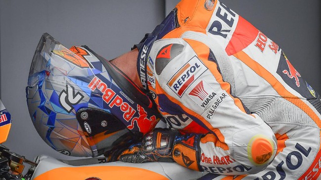 Hingga lebih dari tiga jam sesi tes MotoGP Mandalika hari ketiga berlangsung, Pol Espargaro masih menjadi pembalap tercepat.