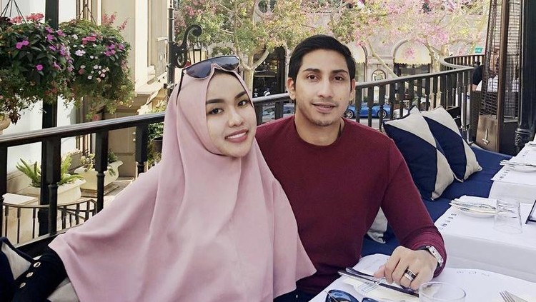 Medina Zein, Kolektor Tas Mahal yang Juga Sering Makan di Restoran Mewah Medina Zein, Kolektor Tas Mahal yang Juga Sering Makan di Restoran Mewah