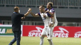 FOTO: Momen Persipura Kalah 1-2 dari Persita di Liga 1 2021