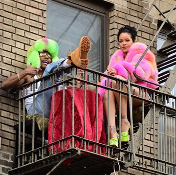 Rihanna dan A$AP Rocky Dikabarkan Akan Segera Bertunangan! Intip Potret Kemesraan Mereka di Sini