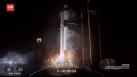 VIDEO: SpaceX Luncurkan Roket Kargo Pembawa Semut