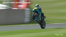 VIDEO: Aksi Wheelie Rossi Rebut Start ke-8 di MotoGP Inggris