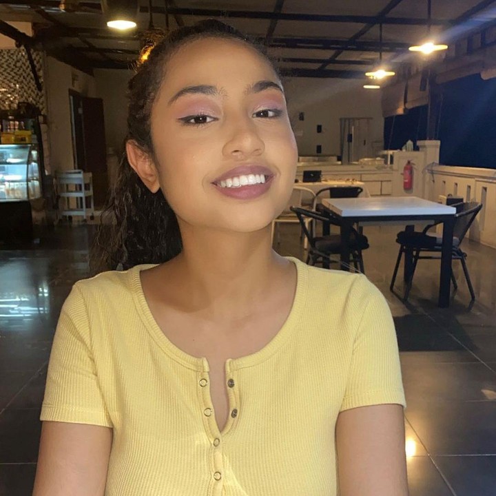 <p>Penyanyi cantik Krisdayanti ternyata punya putri sambung yang sangat cantik lho, Bunda. Ia adalah Noor Athalia Lemos. (Foto: Instagram: @athalialemos)</p>