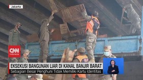 VIDEO: Eksekusi Bangunan Liar Di Kanal Banjir Barat