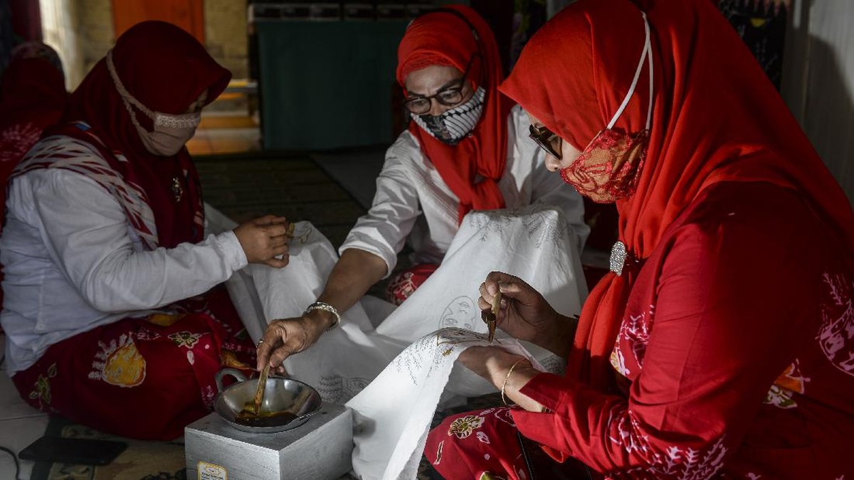 FOTO: Melestarikan Batik Betawi, Menjaga Peninggalan Budaya