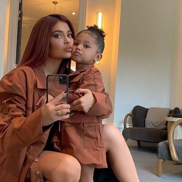Dikabarkan Hamil Anak Kedua, Begini Mother-Daughter Goals ala Kylie Jenner dan Stormi Webster