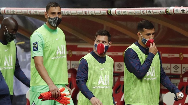 Pelatih timnas Italia Roberto Mancini menilai ada alasan kuat di balik keputusan PSG belum memainkan Gianluigi Donnarumma di musim ini.