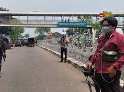 Massa Pendukung HRS Gelar Demo, Pengamanan PT DKI Jakarta Diperketat