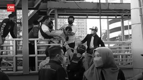 VIDEO: Sidang Banding Rizieq Ricuh, Polisi Tangkap Pedemo