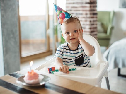 8 Keistimewaan Bayi yang Lahir di Bulan September, Berprestasi & Penyayang