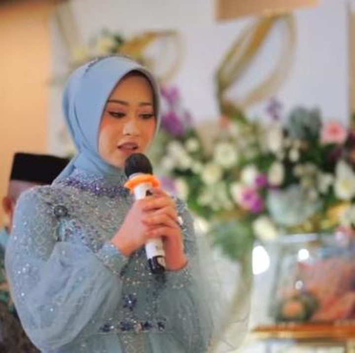 <p>Tak cuma cantik dan pintar, Hemas Nura juga aktif di media sosial sebagai influencer dan model. (Foto: Instagram The Caramelz via @danang_official91)</p>