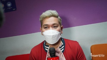 img-title Indra Bekti Ingat Nama Anak ke-3 yang Sudah Meninggal