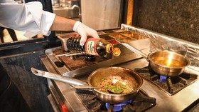 FOTO: Misi Kecap Asin Jepang Kuasai Makanan India