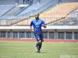 Pemain Asing Persib Ini Kerap Dijuluki Jason Statham, Emang Mirip?