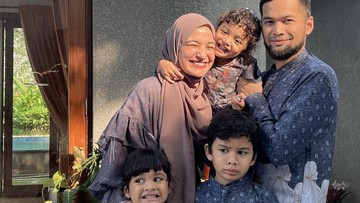SHIREEN PANIK KARENA TAK ADA KUNCI UNTUK BUKA PINTU LIFT