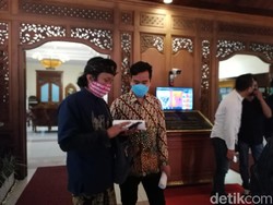 Gibran Gandeng Seniman Bahas Lokasi Baru untuk Mural di Solo