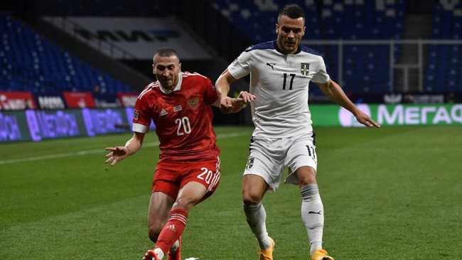 Lazio gagal membeli winger Eintracht Frankfurt Filip Kostic pada deadline transfer lantaran salah alamat email.