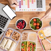 Lebih Sehat dan Hemat dengan 7 Ide Bekal ke Kantor Ini, Cobain Yuk!