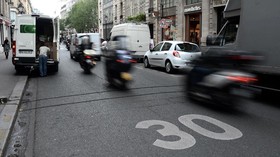 Tekan Polusi, Berkendara di Paris Maksimal 30 Km/jam