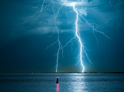 Ini Alasan Kenapa Tidak Boleh Menggunakan Keran Air saat Ada Petir