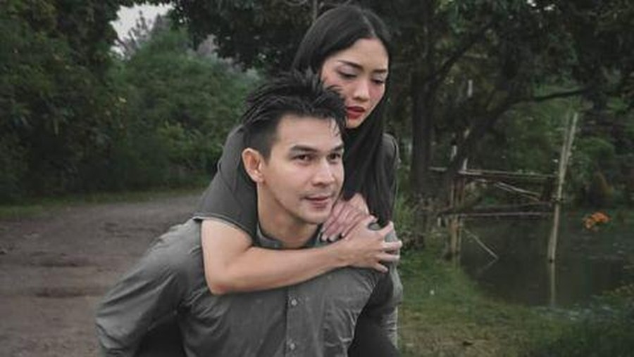 Ini Foto-foto 'Mesra' Ijonk dan Ririn Dwi Ariyanti
